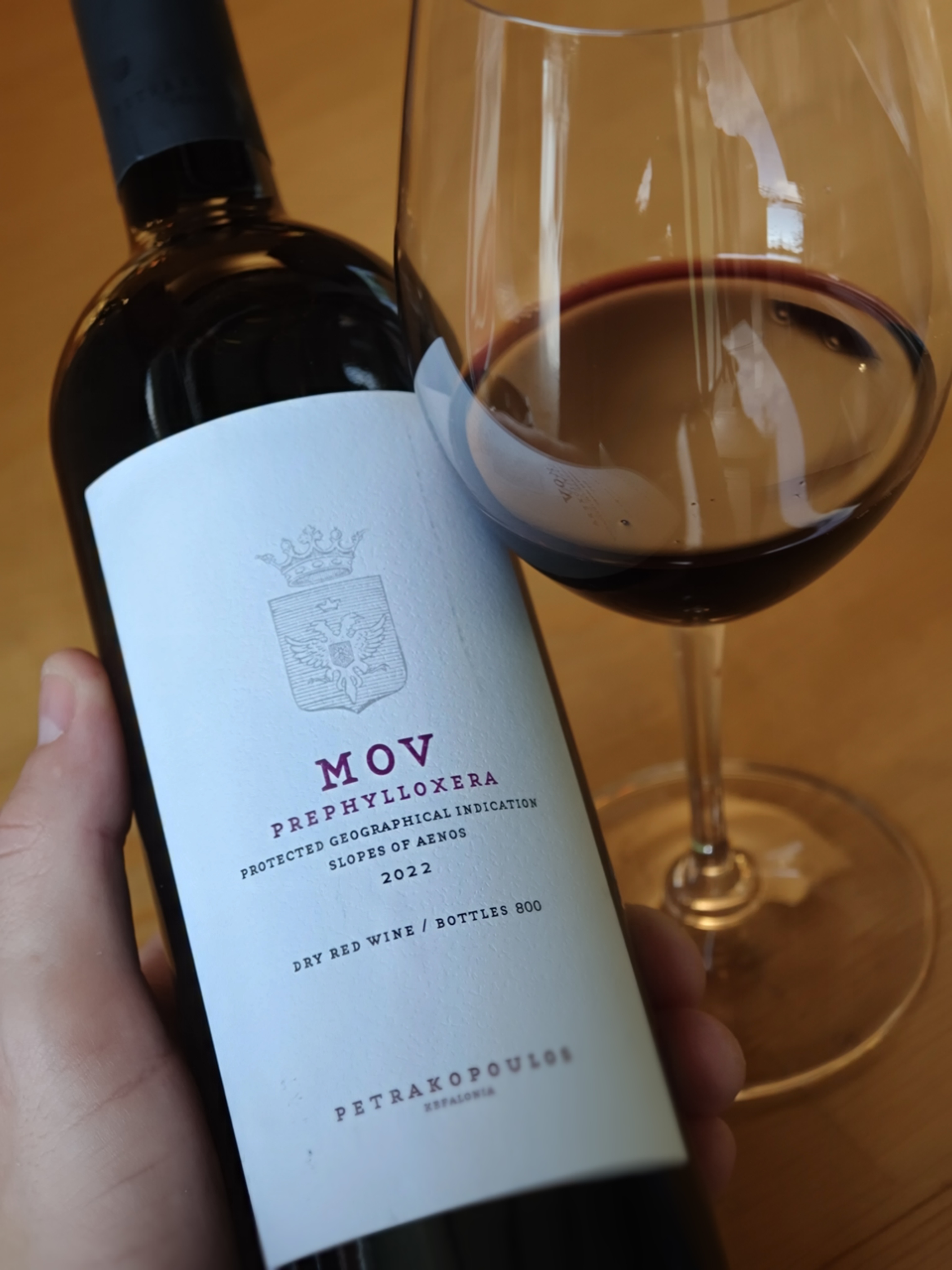 Mov Πετρακόπουλος — Σπάνιο ελληνικό κρασί Halfglass Κηφισιά